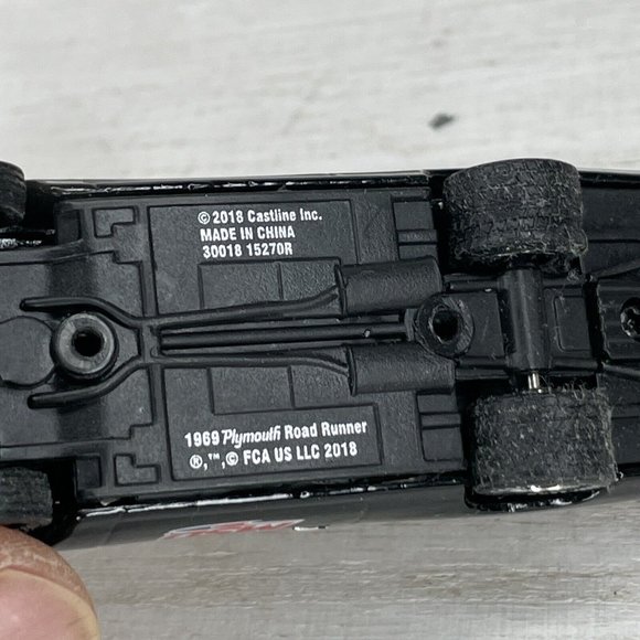 M2 Machines Black 1969 Plymouth Road Runner MSD Diecast 1/64 - Picture 6 of 6